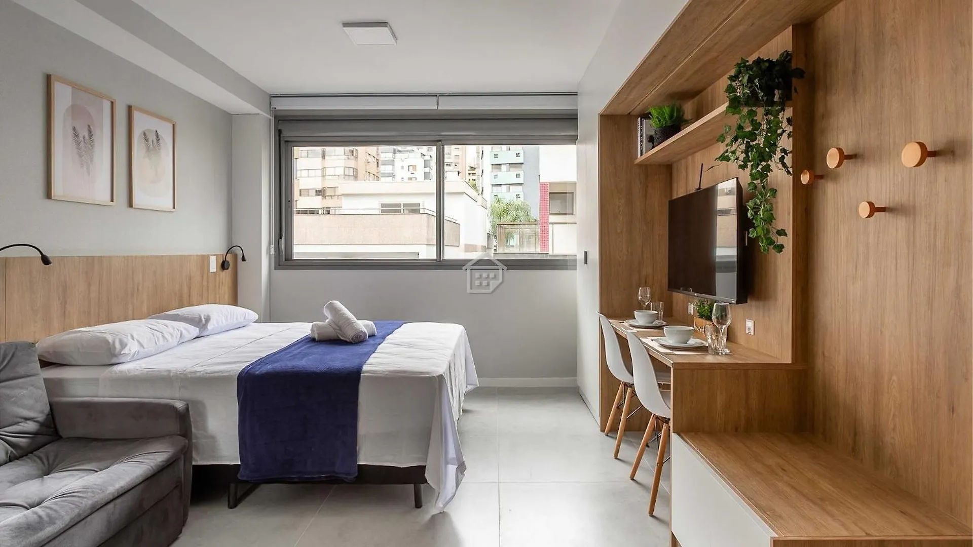 Apartamento Completo Localizado Em Um Dos Melhores Bairros De Porto Alegre.