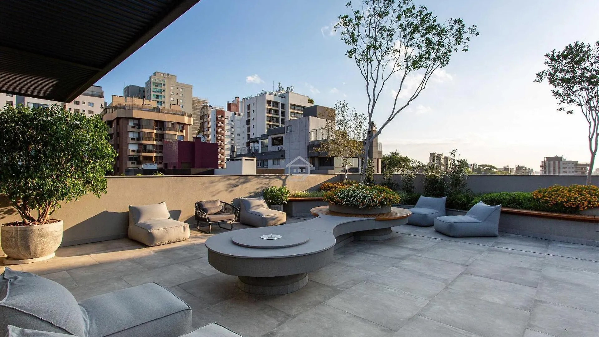 Lägenhet Apartamento Completo Localizado Em Um Dos Melhores Bairros De Porto Alegre. Brasilien